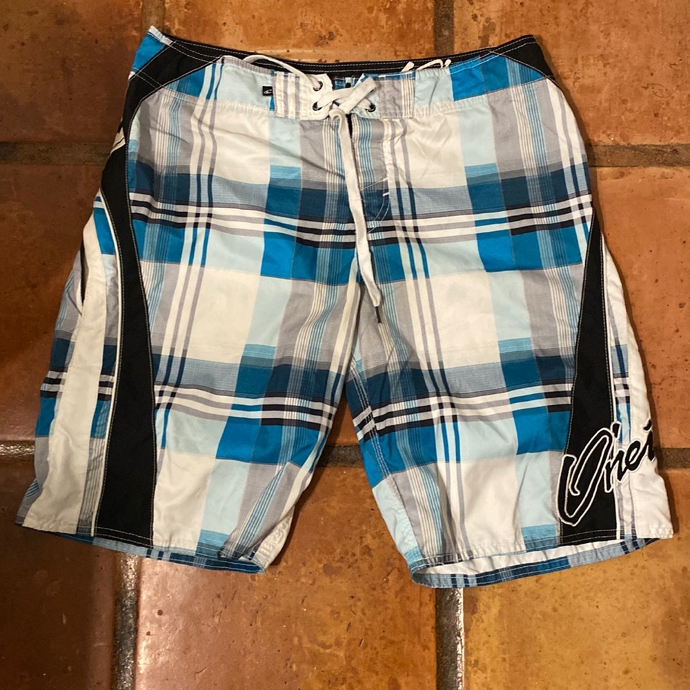 Men’s board shorts gently worn 🌊🏄‍♀️